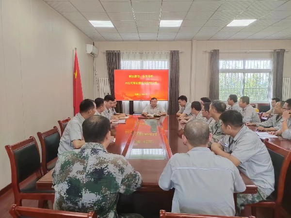 【理論宣講】鑫巖石料有限責(zé)任公司開(kāi)展“解放思想、奮發(fā)進(jìn)取，為公司高質(zhì)量發(fā)展貢獻(xiàn)力量”宣講活動(dòng)